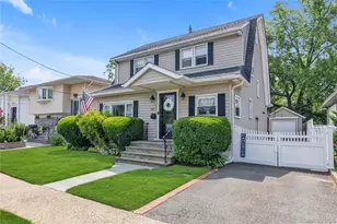 144 Buckingham Pl, Lynbrook, NY 11563 - Photo 23