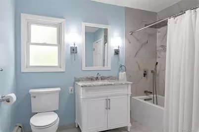 144 Buckingham Place, Lynbrook, NY 11563 - Photo 15
