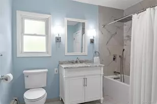 144 Buckingham Pl, Lynbrook, NY 11563 - Photo 15