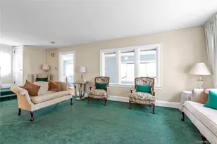 144 Buckingham Pl, Lynbrook, NY 11563 - Photo 3