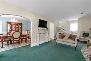 144 Buckingham Pl, Lynbrook, NY 11563 - Photo 5