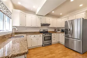 144 Buckingham Pl, Lynbrook, NY 11563 - Photo 9
