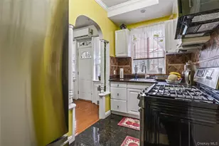 157 E 49th St, Brooklyn, NY 11203 - Photo 9