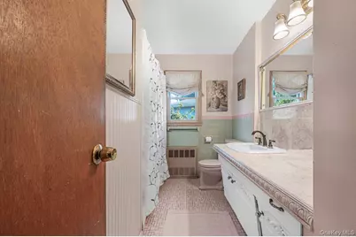 2 Atlas Court, New Hyde Park, NY 11040 - Photo 21