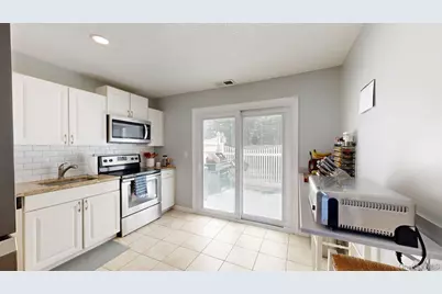10 Amesworth Court, Middle Island, NY 11953 - Photo 15