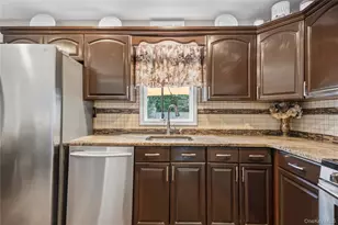 115 Patchogue Dr, Rocky Point, NY 11778 - Photo 13