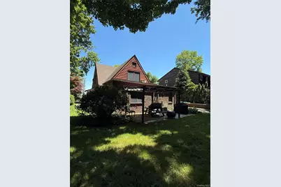 11 W Terrace Road, Great Neck, NY 11021 - Photo 13