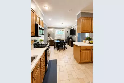 11 W Terrace Road, Great Neck, NY 11021 - Photo 5