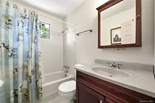 901 Liberty St, Bohemia, NY 11716 - Photo 25