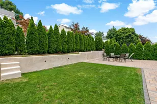 63 White Rd, Scarsdale, NY 10583 - Photo 17