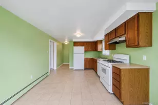 20 E Pine St, Long Beach, NY 11561 - Photo 13
