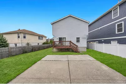 20 E Pine Street, Long Beach, NY 11561 - Photo 5