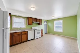20 E Pine St, Long Beach, NY 11561 - Photo 15
