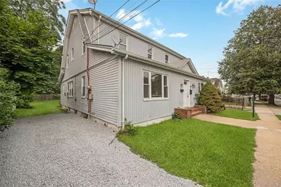 51 Peters Avenue, Hempstead, NY 11550 - Photo 3