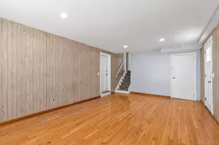 49 Middlecamp Rd, Westbury, NY 11590 - Photo 11