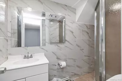 49 Middlecamp Road, Westbury, NY 11590 - Photo 19