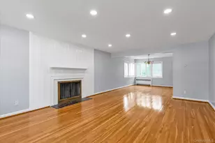 49 Middlecamp Rd, Westbury, NY 11590 - Photo 3