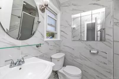 49 Middlecamp Road, Westbury, NY 11590 - Photo 15