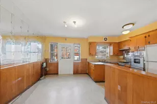 3310 Gunther Ave, Bronx, NY 10469 - Photo 9