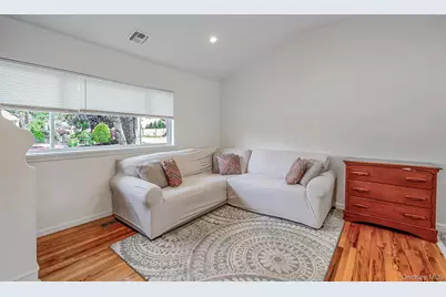 48 Hillside Avenue, Patchogue, NY 11772 - Photo 15