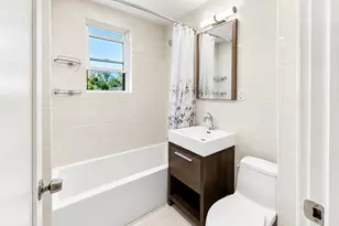 67-66 Exeter St, Forest Hills, NY 11375 - Photo 11