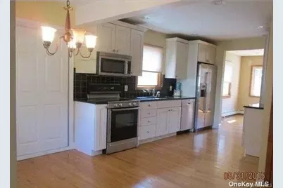 6 Dawes Avenue, Syosset, NY 11791 - Photo 5
