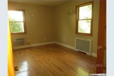 6 Dawes Avenue, Syosset, NY 11791 - Photo 9