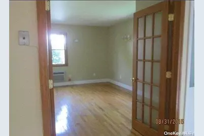 6 Dawes Avenue, Syosset, NY 11791 - Photo 7