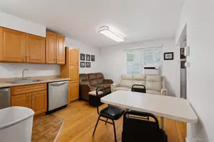 242 Kearsing Pkwy, Monsey, NY 10952 - Photo 5