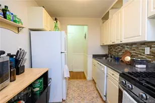 4 Sadore Ln, Yonkers, NY 10710 - Photo 9