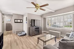 4 Erlwein Ct, Massapequa, NY 11758 - Photo 5