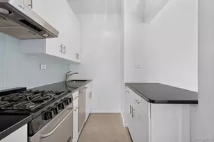 60 E 8th St, New York, NY 10003 - Photo 9