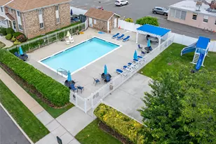 1595 N Central Ave, Valley Stream, NY 11580 - Photo 23