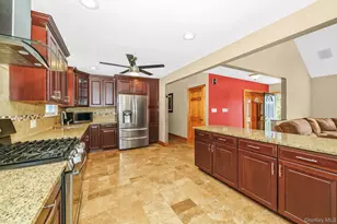 3411 Austin Ave, Wantagh, NY 11793 - Photo 7