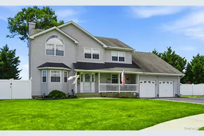 35 Dennis Lane, Bethpage, NY 11714 - Photo 5