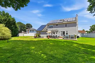 35 Dennis Ln, Bethpage, NY 11714 - Photo 3