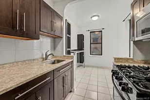 210 Martine Ave, White Plains, NY 10601 - Photo 9