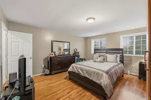 717 E 215th St, Bronx, NY 10467 - Photo 21