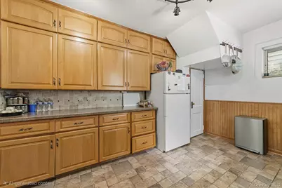 218 Sedgwick Avenue, Yonkers, NY 10705 - Photo 15
