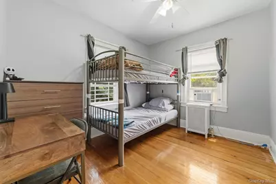 218 Sedgwick Avenue, Yonkers, NY 10705 - Photo 21
