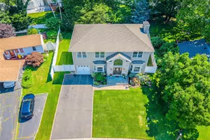 62 Georgia Dr, Syosset, NY 11791 - Photo 39