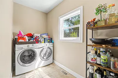 62 Georgia Drive, Syosset, NY 11791 - Photo 11