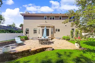 62 Georgia Dr, Syosset, NY 11791 - Photo 31