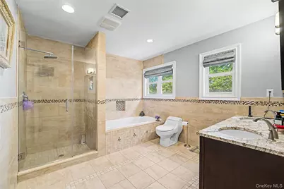 62 Georgia Drive, Syosset, NY 11791 - Photo 17