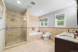 62 Georgia Dr, Syosset, NY 11791 - Photo 17