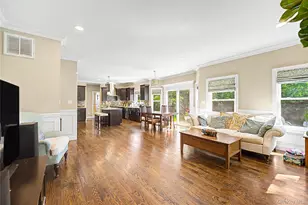 62 Georgia Dr, Syosset, NY 11791 - Photo 15