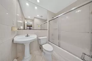 143-27 Roosevelt Ave, Flushing, NY 11354 - Photo 25