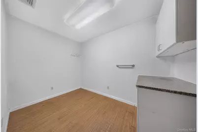 143-27 Roosevelt Avenue, Flushing, NY 11354 - Photo 11