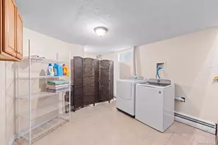 30 44th St, Lindenhurst, NY 11757 - Photo 23