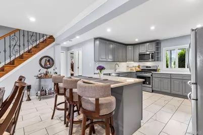 158 Blueberry Lane, Hicksville, NY 11801 - Photo 9